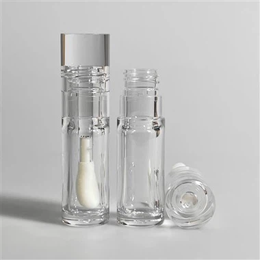 ঠোঁটের গ্লস টিউব পরিষ্কার করুন