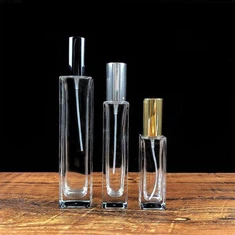 ছোট পারফিউমের বোতল